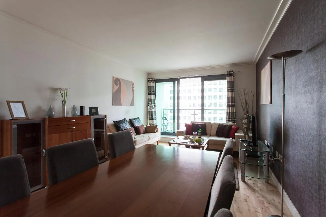 Discovery Dock Apartments London Großbritannien